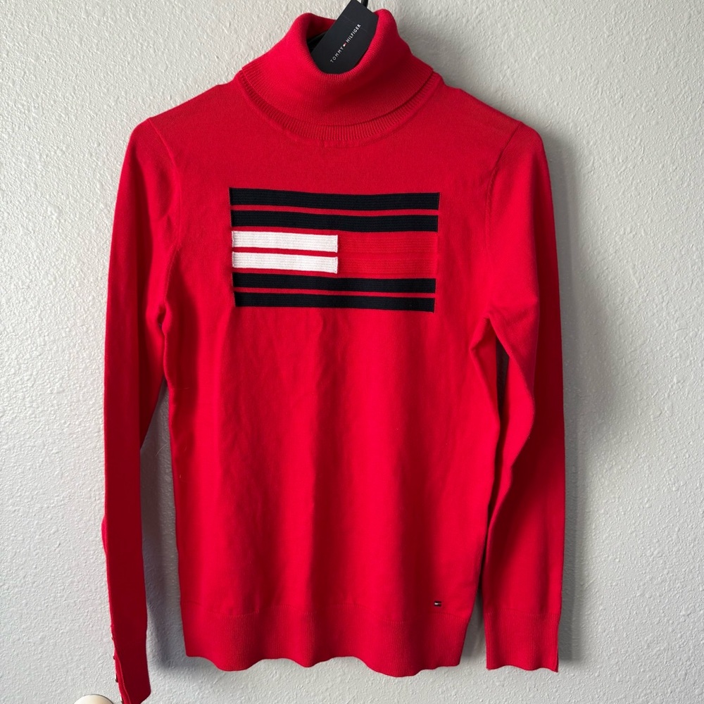 NWT Tommy Hilfiger Long Sleeve Lightweight Red Logo Turtleneck Sweater
